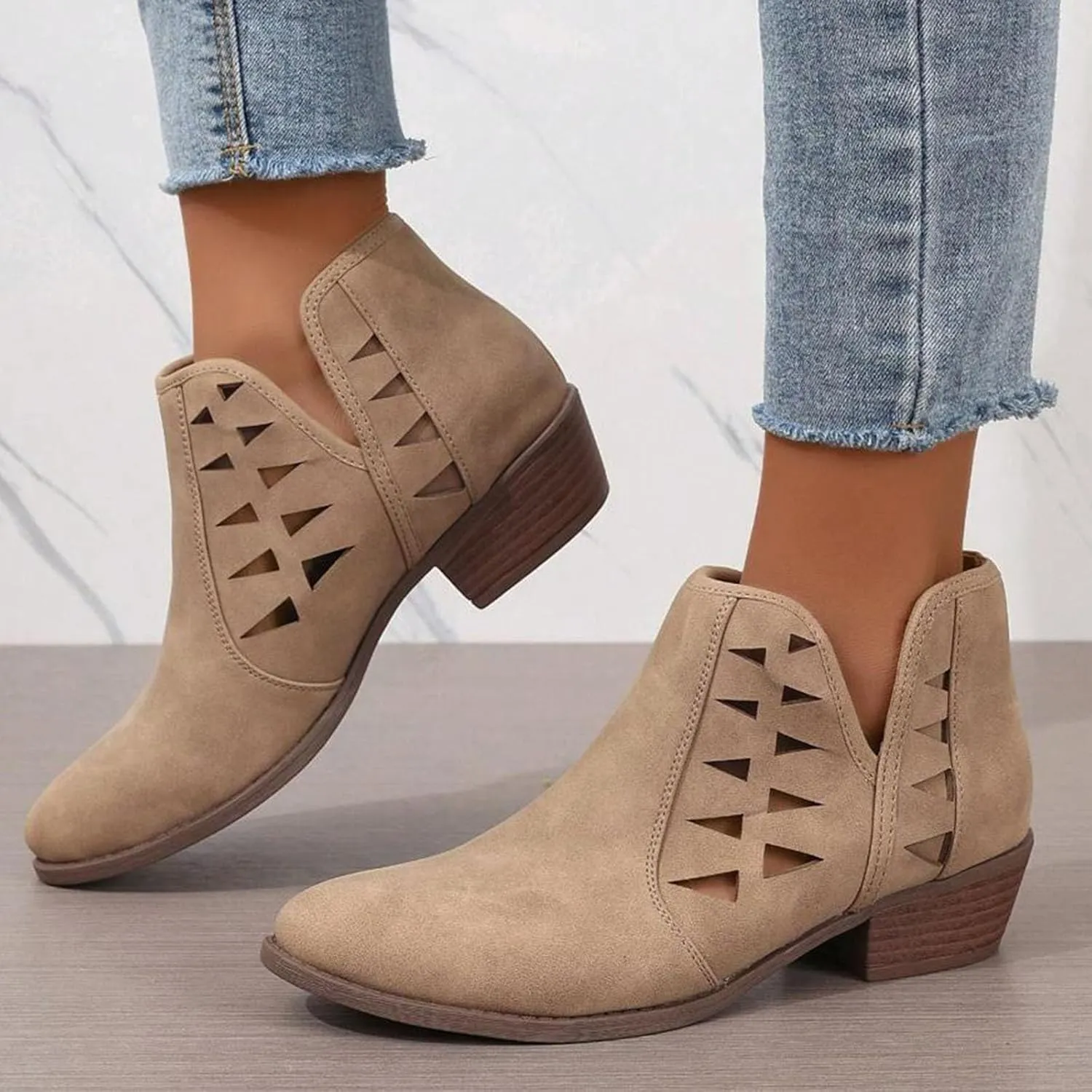 Ankle Boots for Women Fall Boots for Women 2024 Pointed Toe Chunky Heels Lightweight Pull on Barefoot Shoes Women