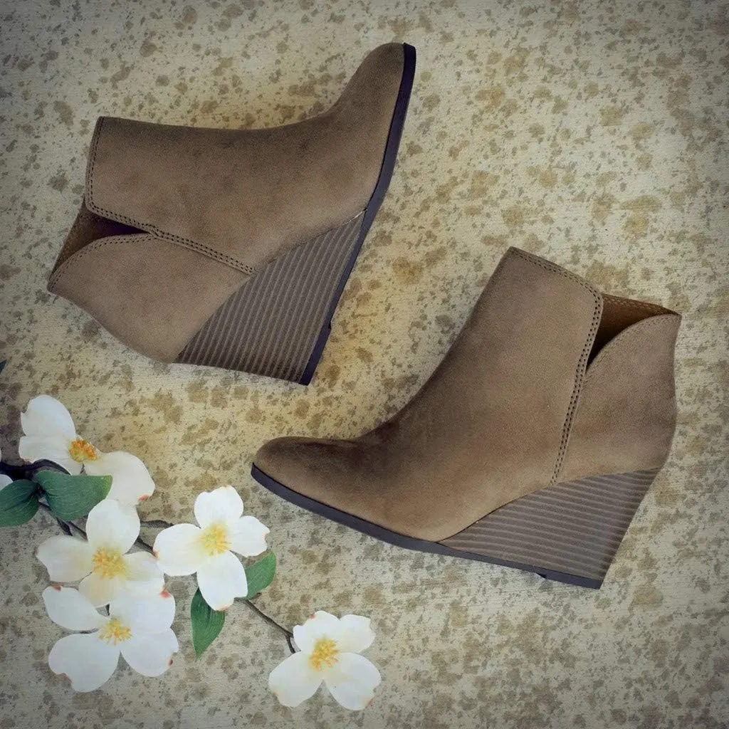 Cowboy Boots for Women Low Heel Rhinestone Ankle Booties Comfy Short Boots Chunky Block Western Shoes 52