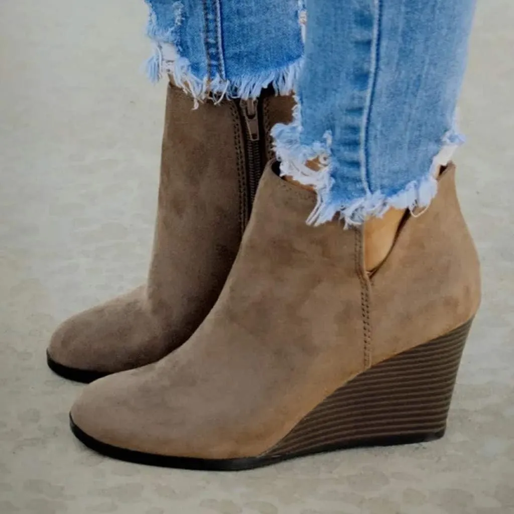 Cowboy Boots for Women Low Heel Rhinestone Ankle Booties Comfy Short Boots Chunky Block Western Shoes 52