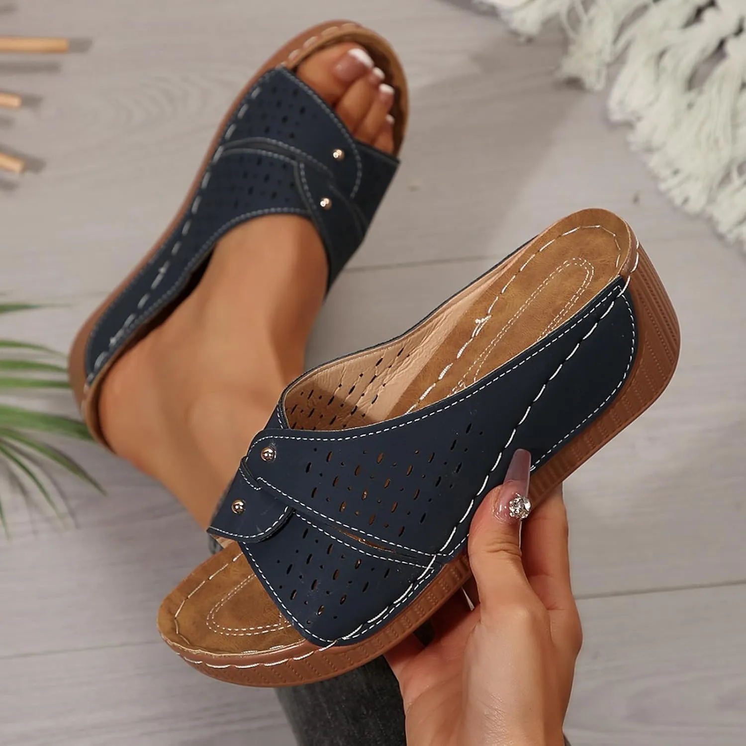 Women Summer Sandals Low Heel Slip On Casual Comfortable Arch Support Beach Walking Shoes for Daily Outfits