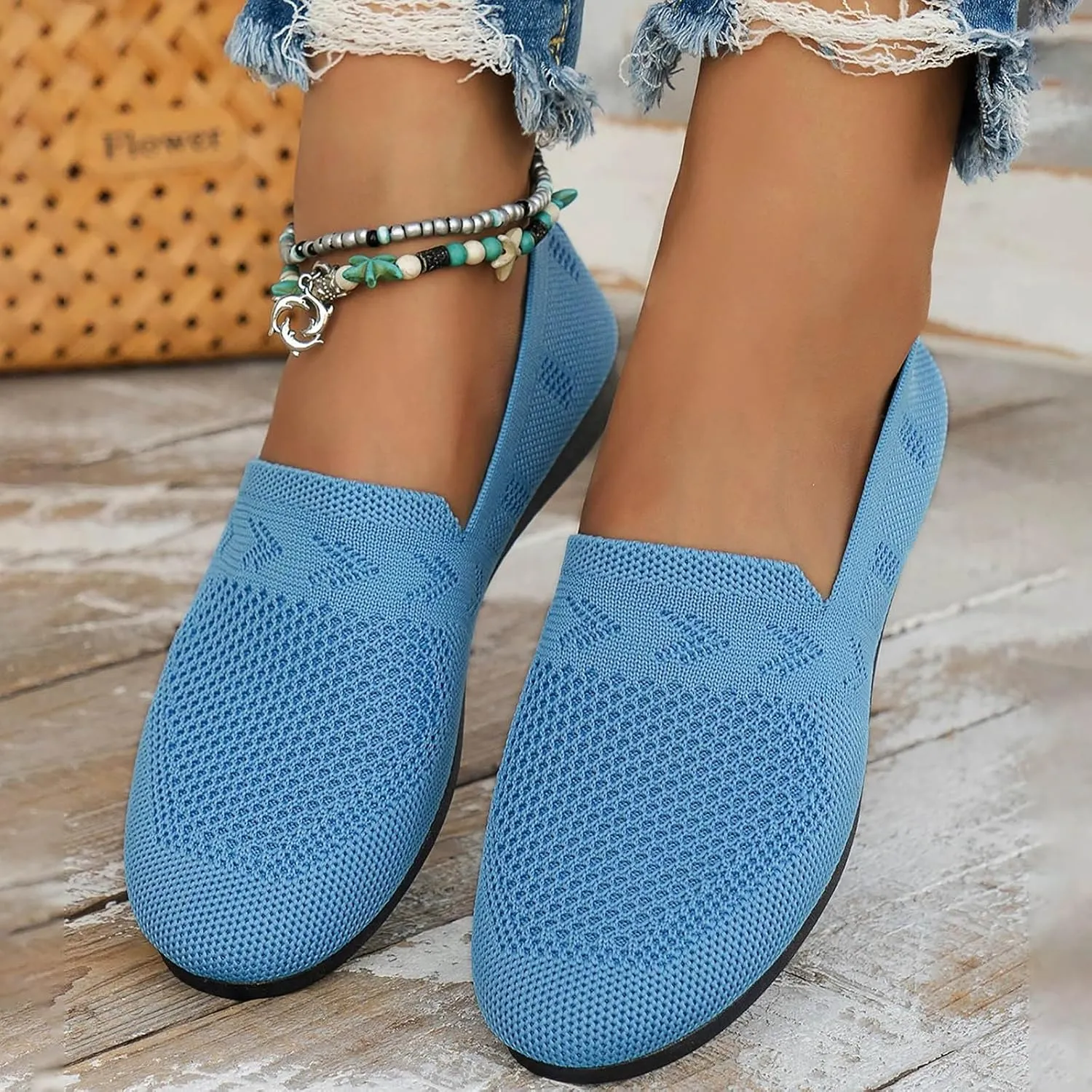 Women's Casual Mesh Slip-On Wide Flat Round Toe Air Cushioned Black Running Tennis Walking Shoes