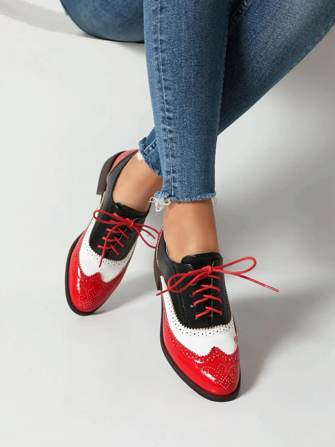 Women's Round Toe Low Chunky Heel Oxford Vintage Flat Pumps Comfortable Lace Up Business Wingtip Brogue Office Dress Shoes