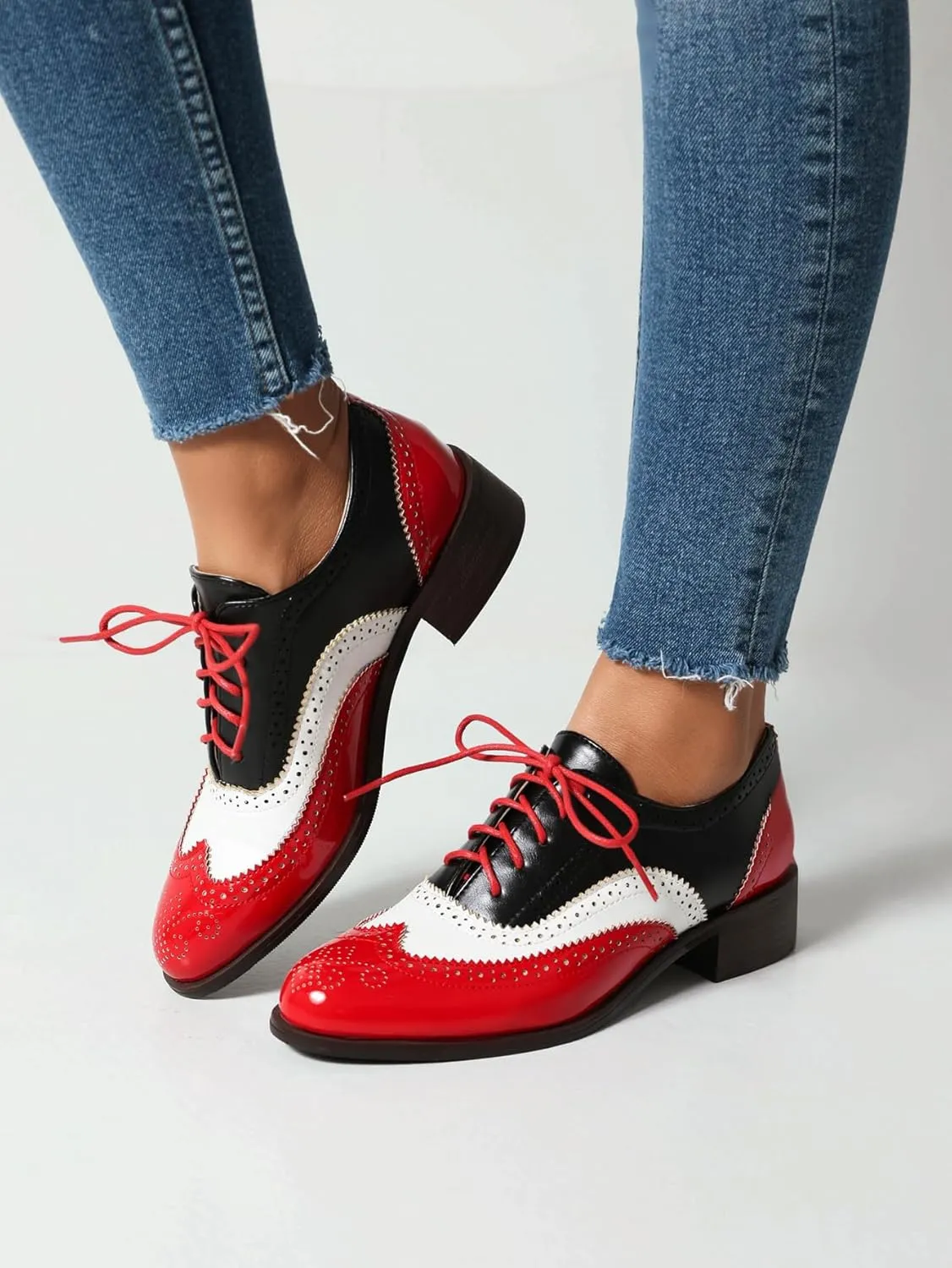 Women's Round Toe Low Chunky Heel Oxford Vintage Flat Pumps Comfortable Lace Up Business Wingtip Brogue Office Dress Shoes