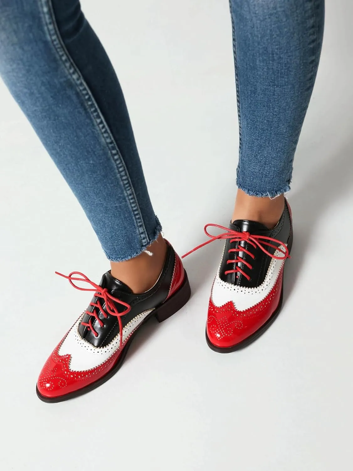 Women's Round Toe Low Chunky Heel Oxford Vintage Flat Pumps Comfortable Lace Up Business Wingtip Brogue Office Dress Shoes