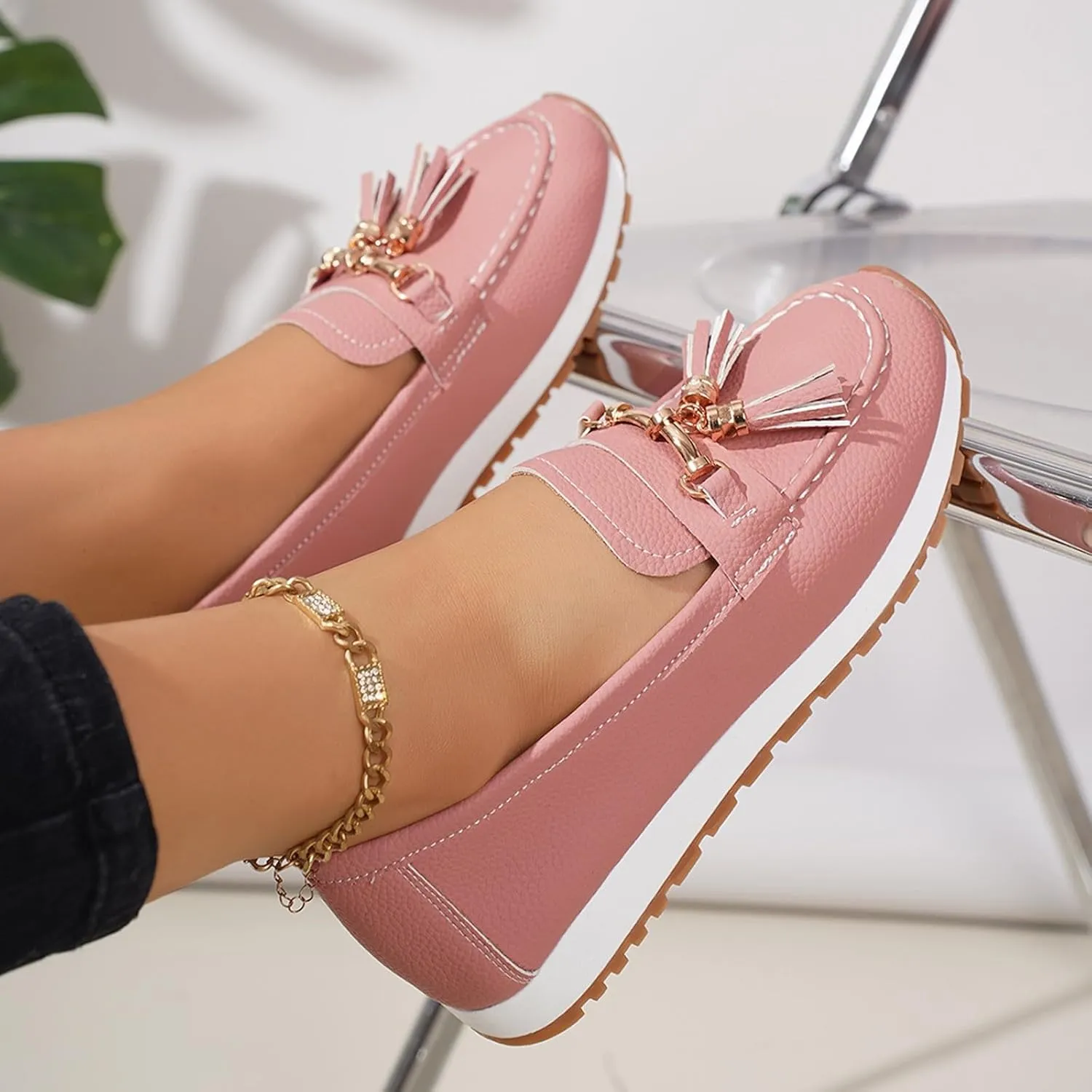 Women's Shoes Everyday Wear Stylish Closed Toe Design with Fringe Perfect for Relaxed Outfits Casual Sneaker
